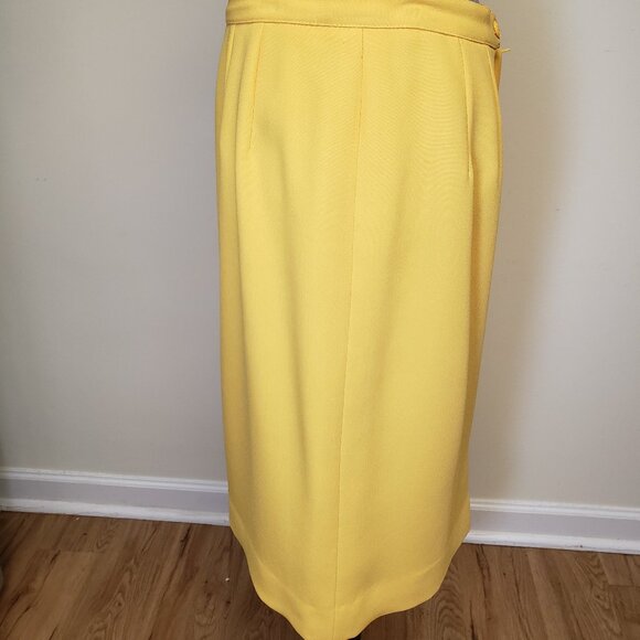 Albert Nipon Soft Canary Yellow Two-Piece - Picture 10 of 13